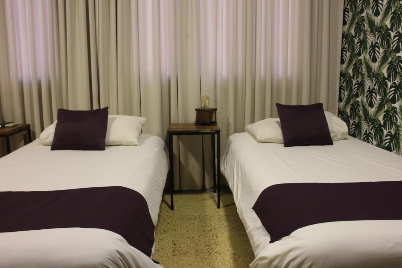 City Hotel Posadas Εξωτερικό φωτογραφία